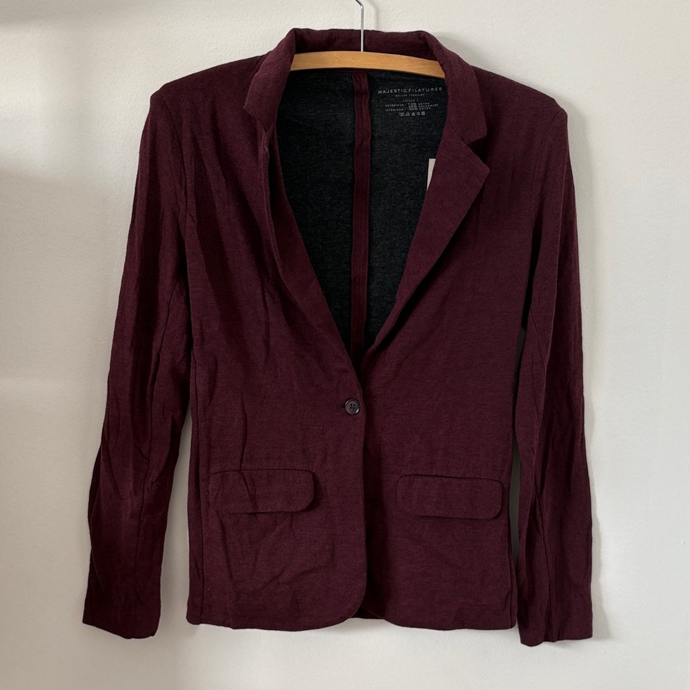 Chic Burgundy Women's Blazer